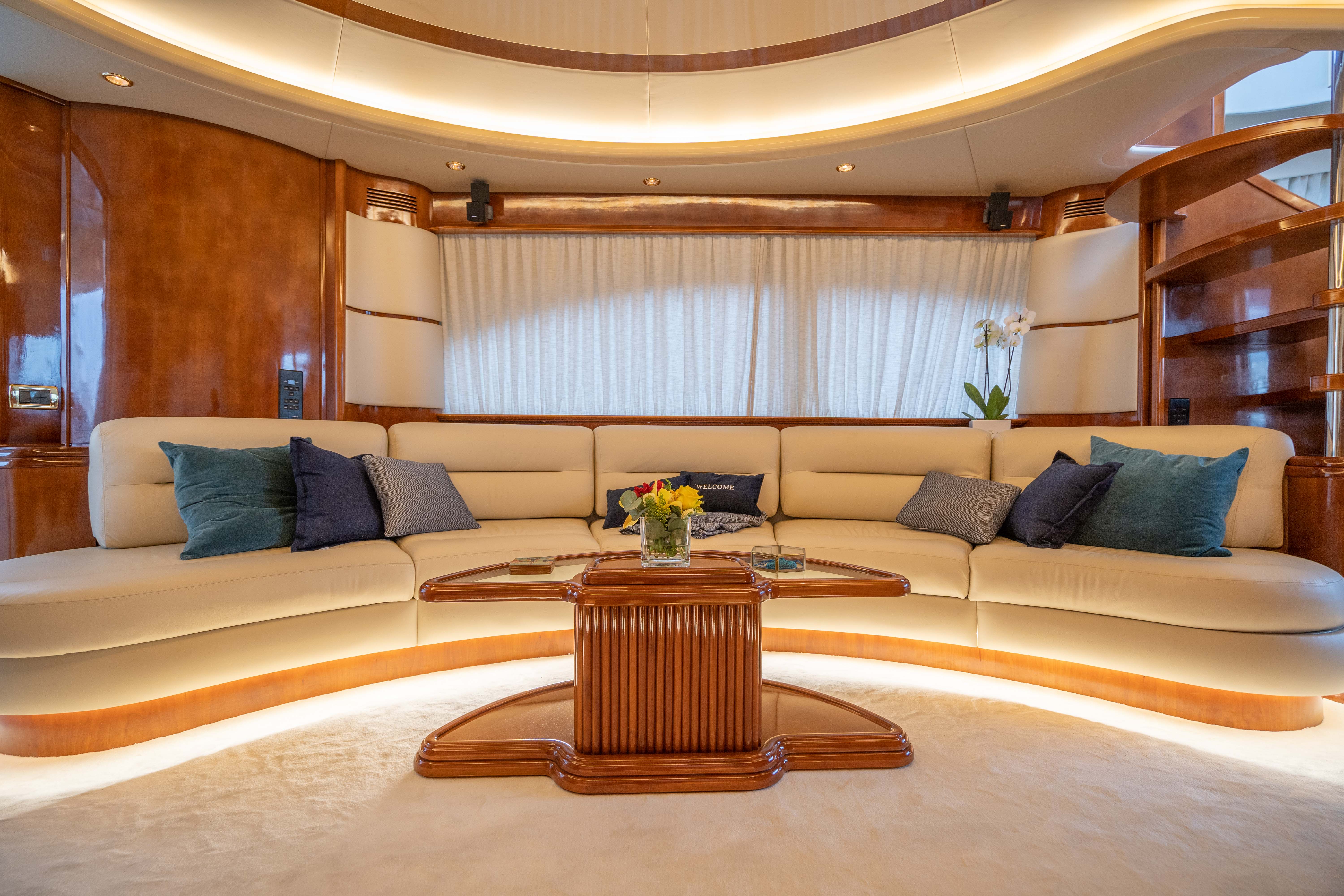 Azimut 74 Solar, view 4