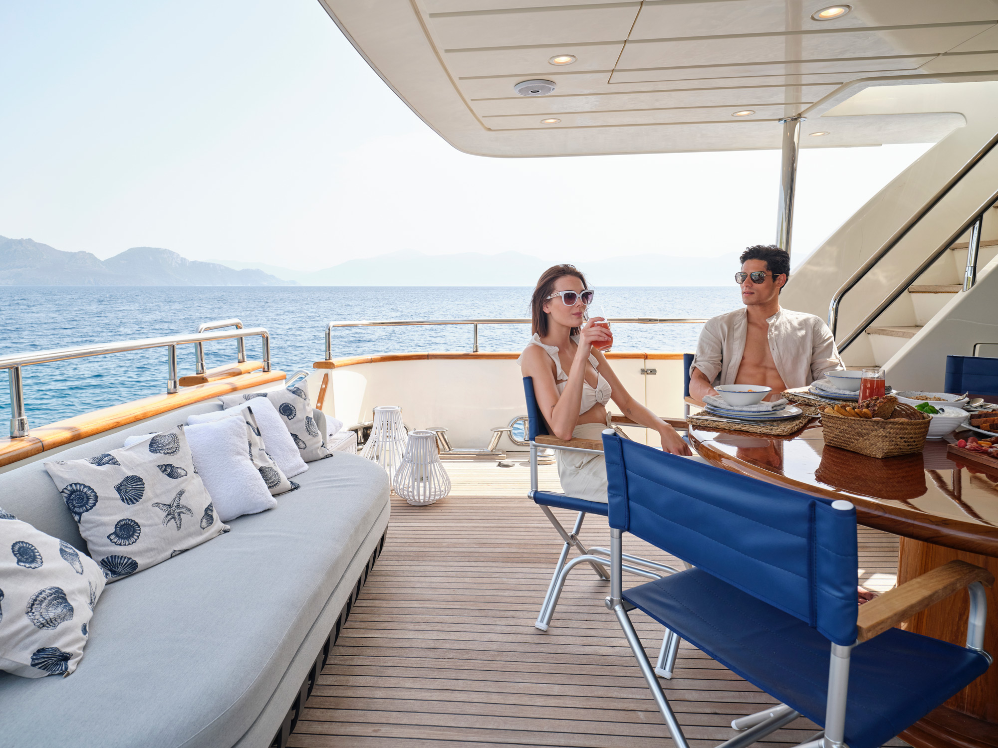 Falcon 86, view 4