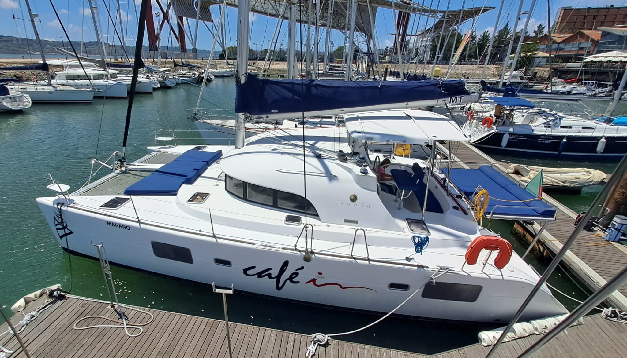 Lagoon 380 S2, view 3
