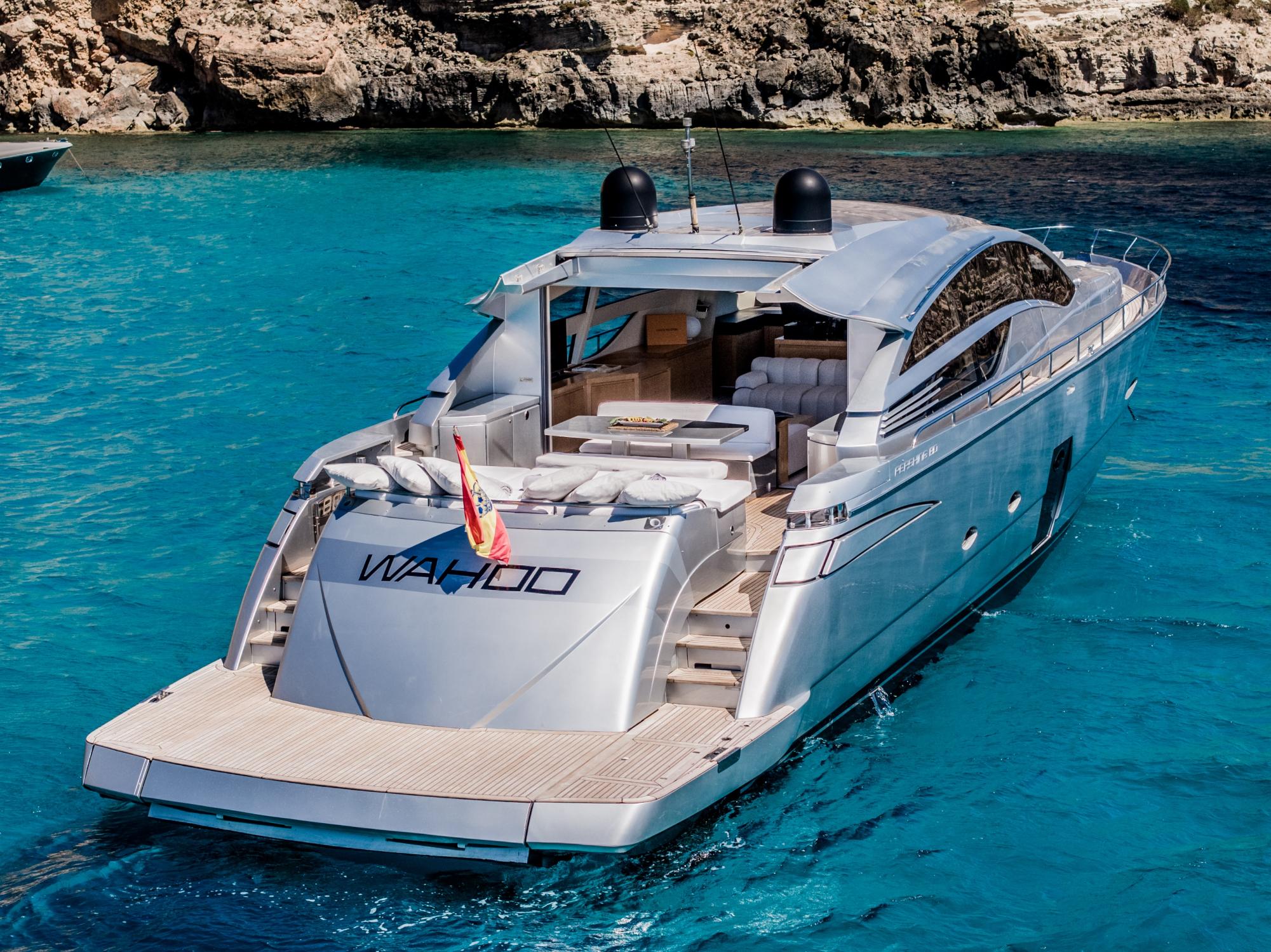 Pershing 80, view 2