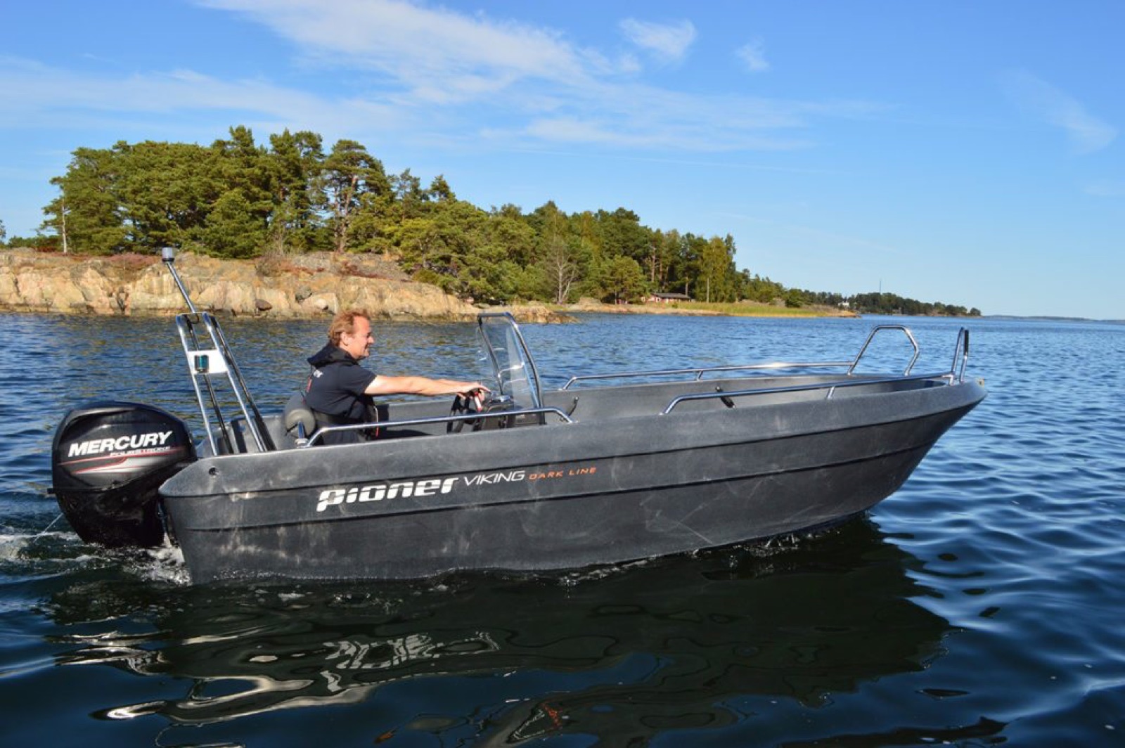 Pioner Viking 11 Boat Rental Algarve Portugal — view 2
