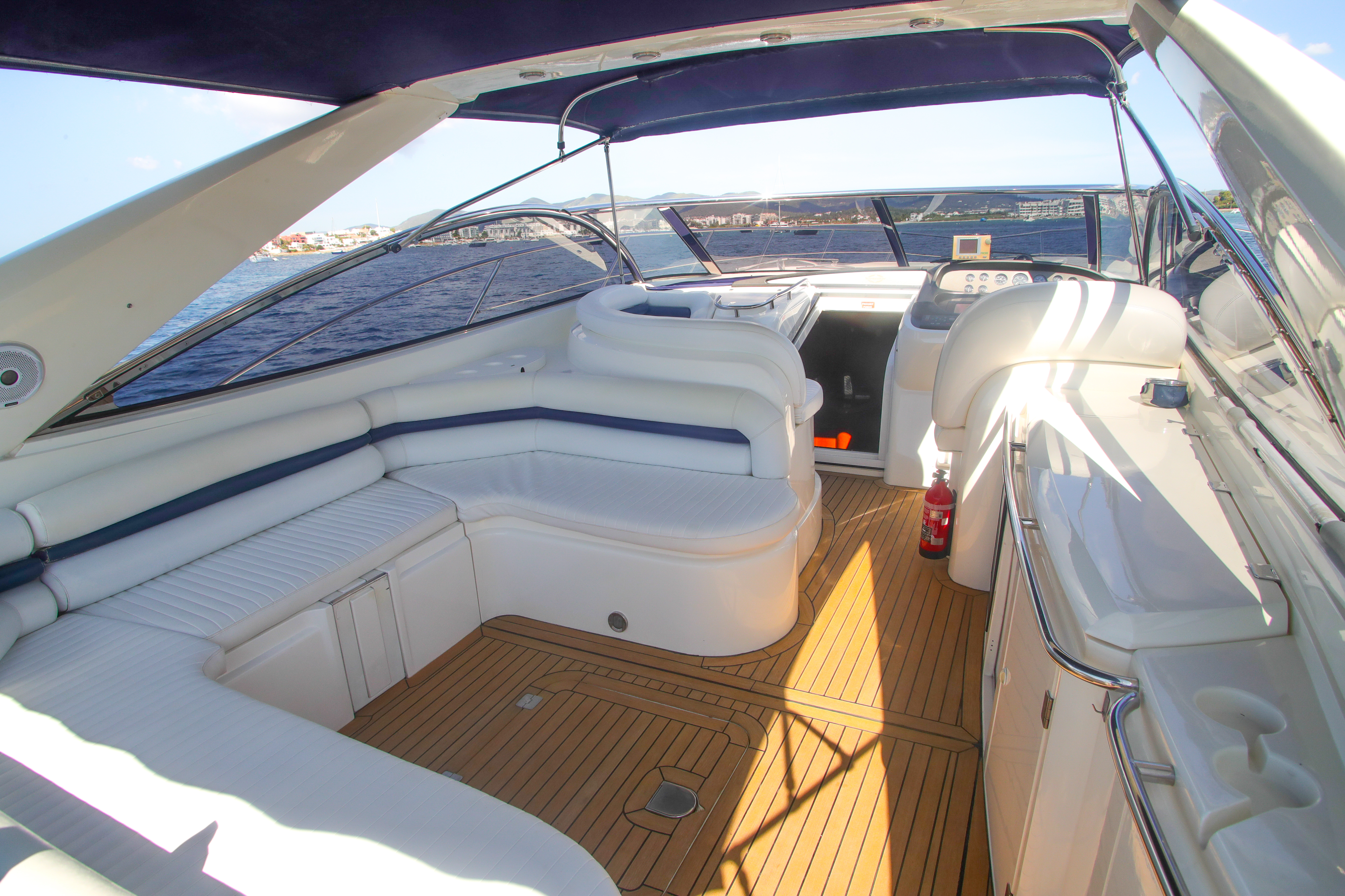 Sunseeker Camargue 50, view 2