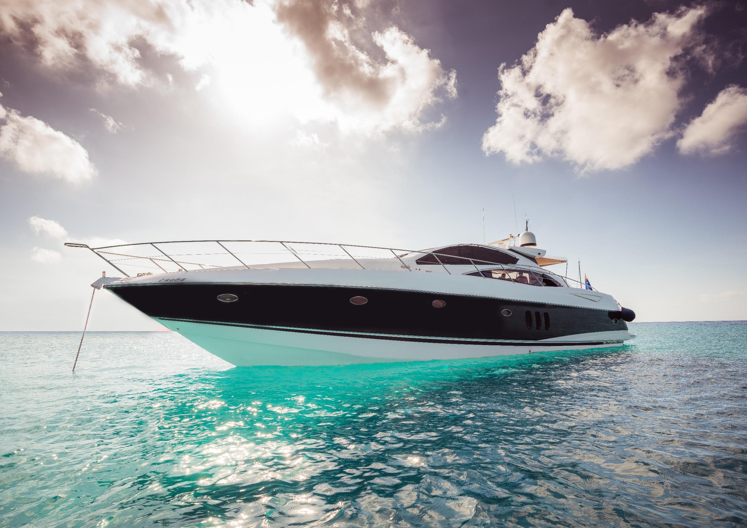 Sunseeker Predator 72, view 2