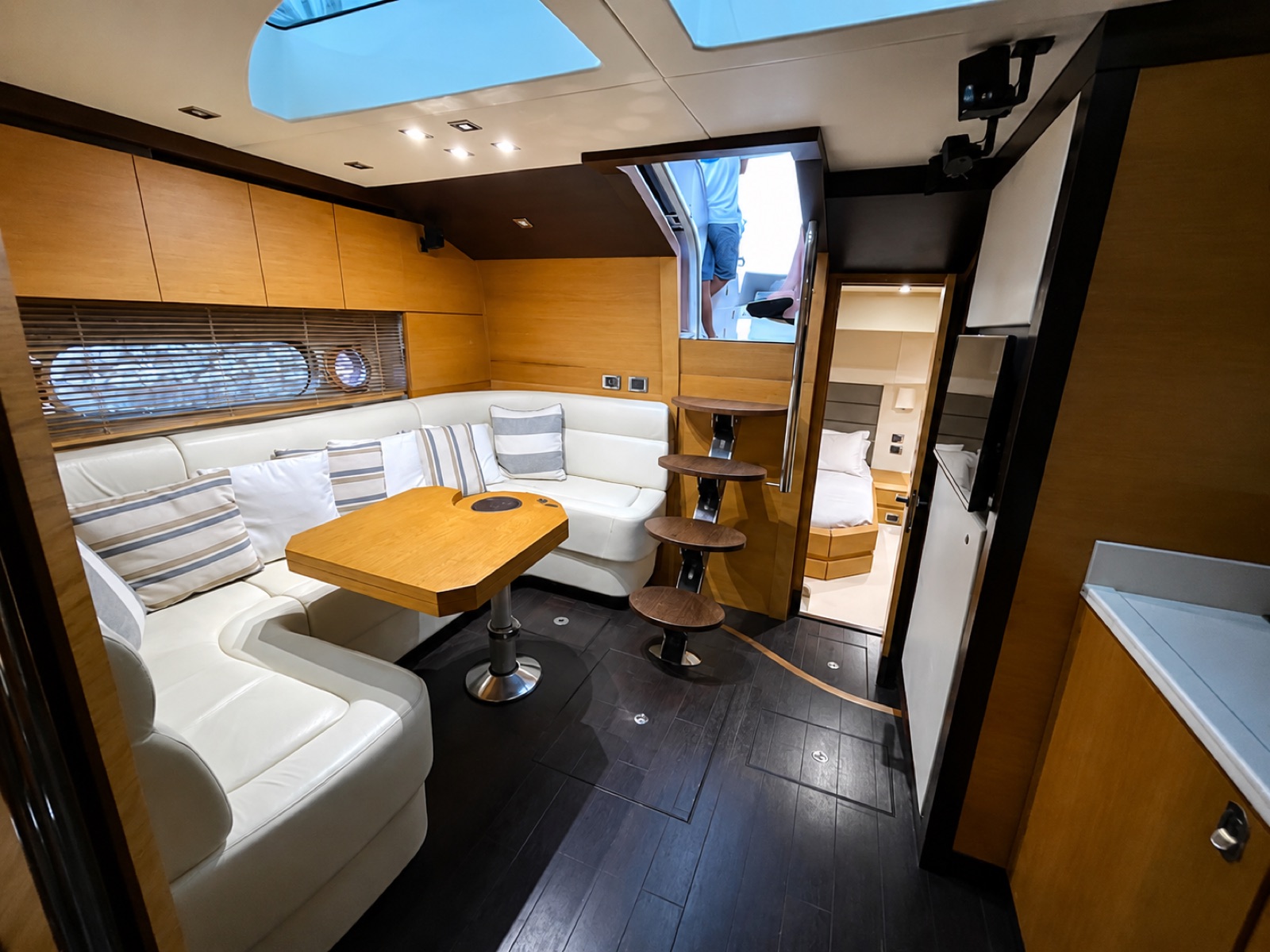 Sunseeker San Remo 53 Boat Rental Algarve Portugal — view 4