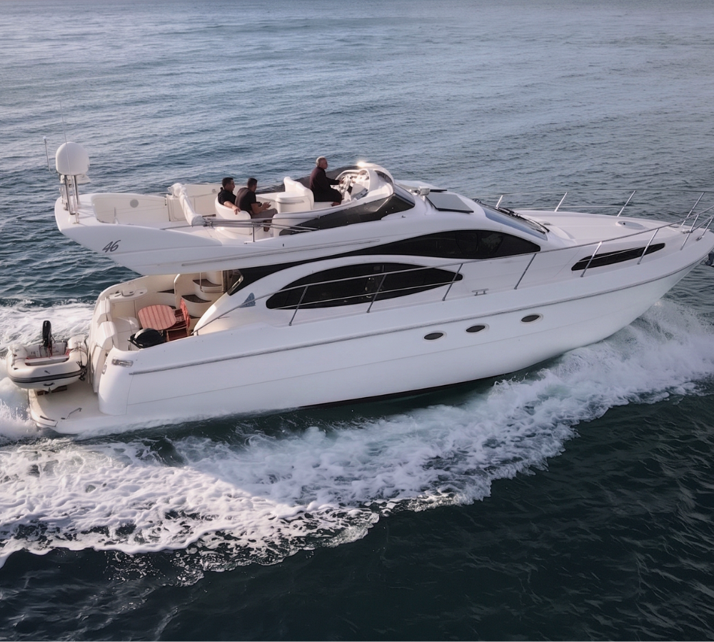 Azimut 46 Fly