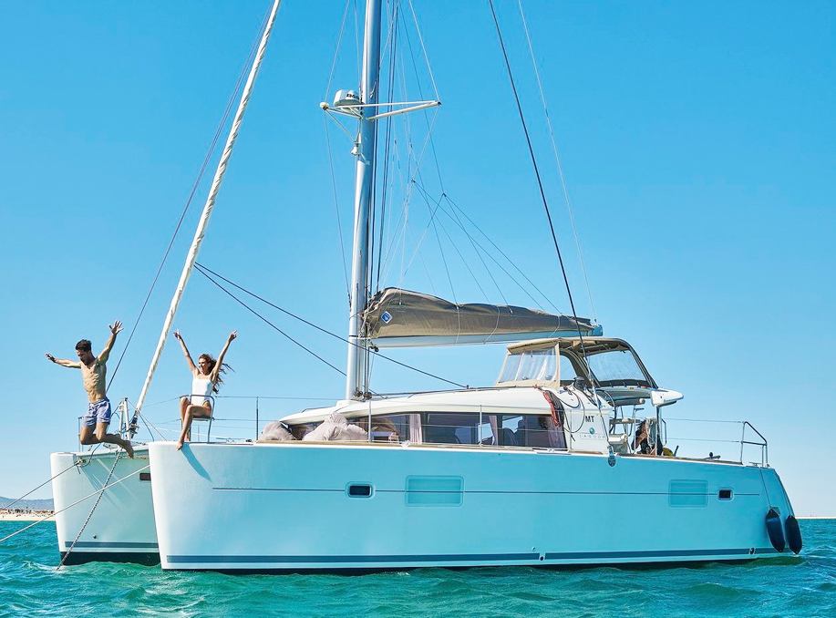 Lagoon 40 Catamaran, view 2