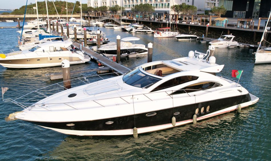 Sunseeker Predator 62, view 4