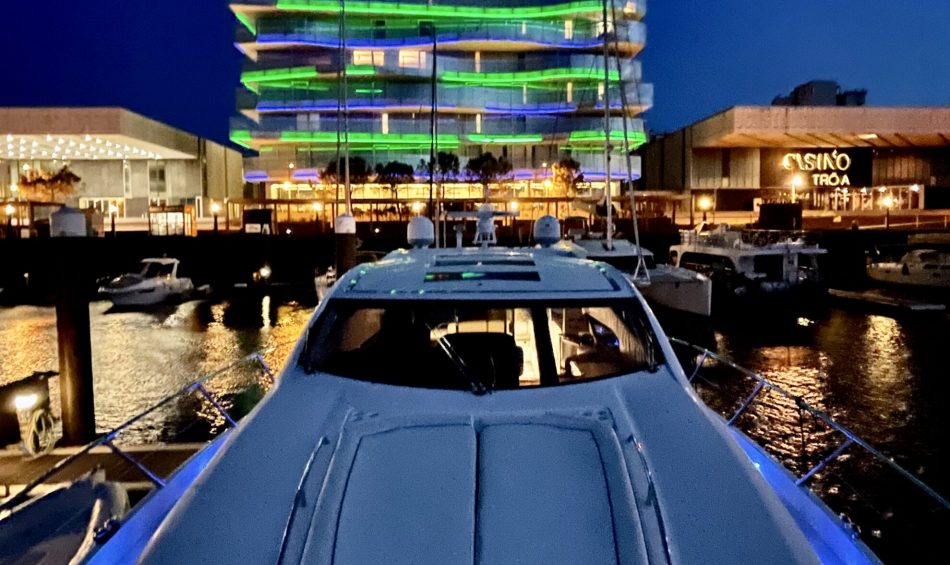 Sunseeker Predator 62, view 6